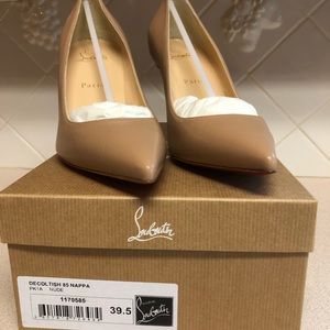 Louboutin Nude Pumps